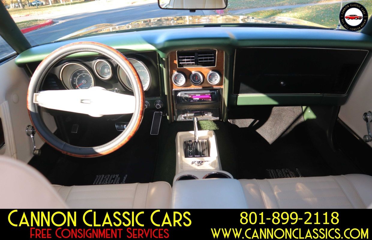 Ford-Mustang-1971-26