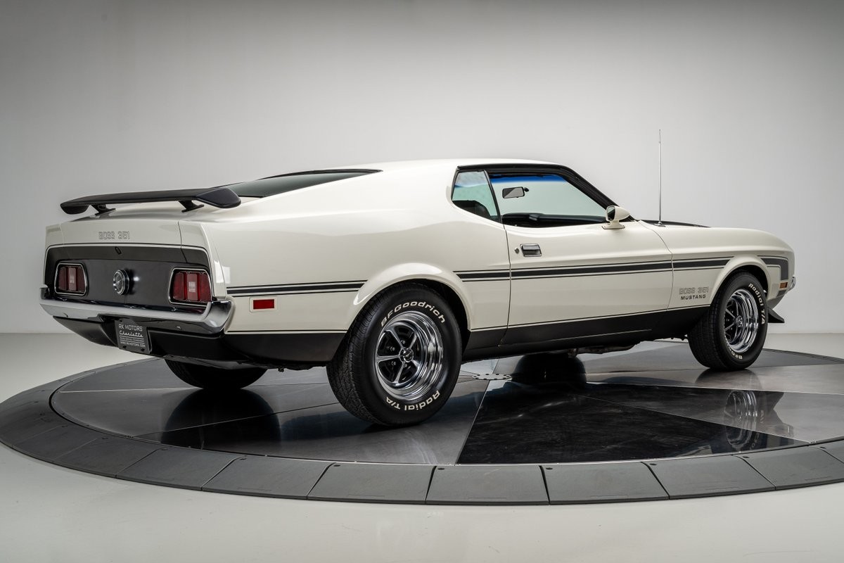 Ford-Mustang-1971-Coupe-16