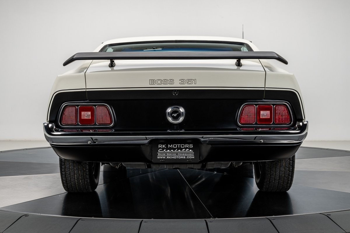 Ford-Mustang-1971-Coupe-17
