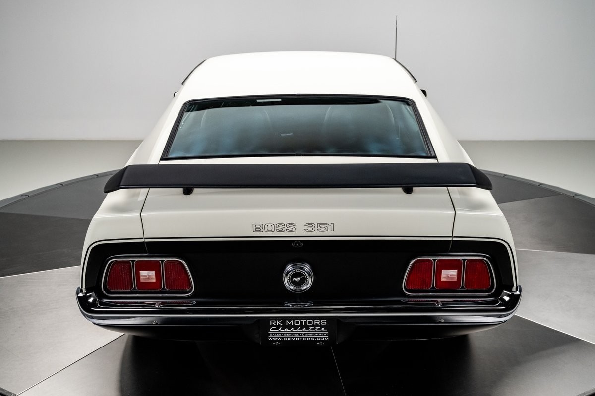 Ford-Mustang-1971-Coupe-18