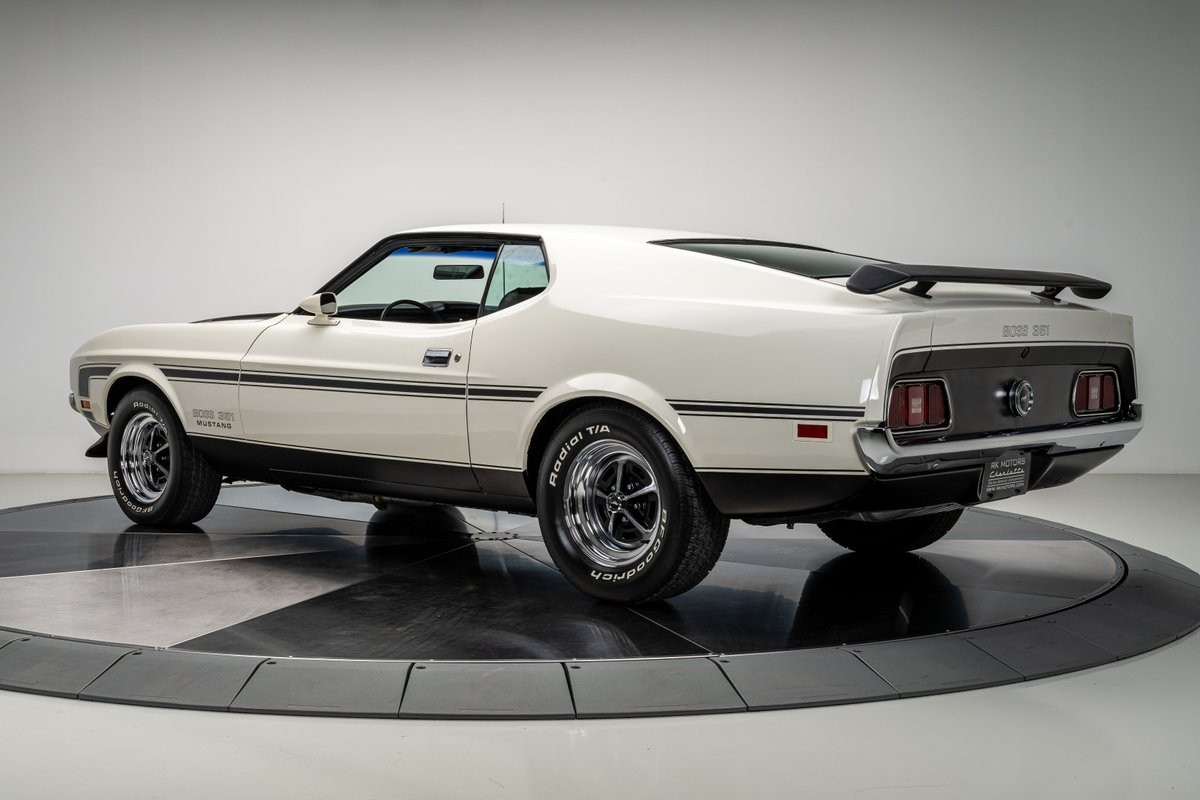 Ford-Mustang-1971-Coupe-19