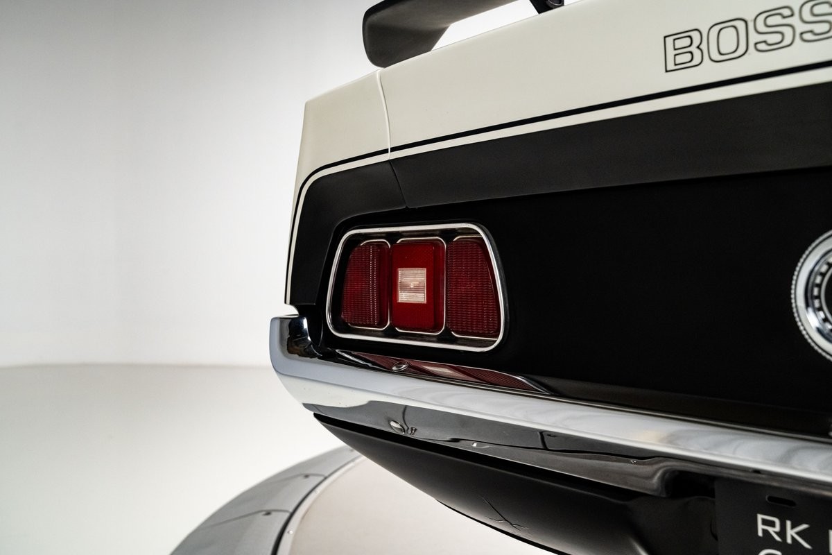 Ford-Mustang-1971-Coupe-25