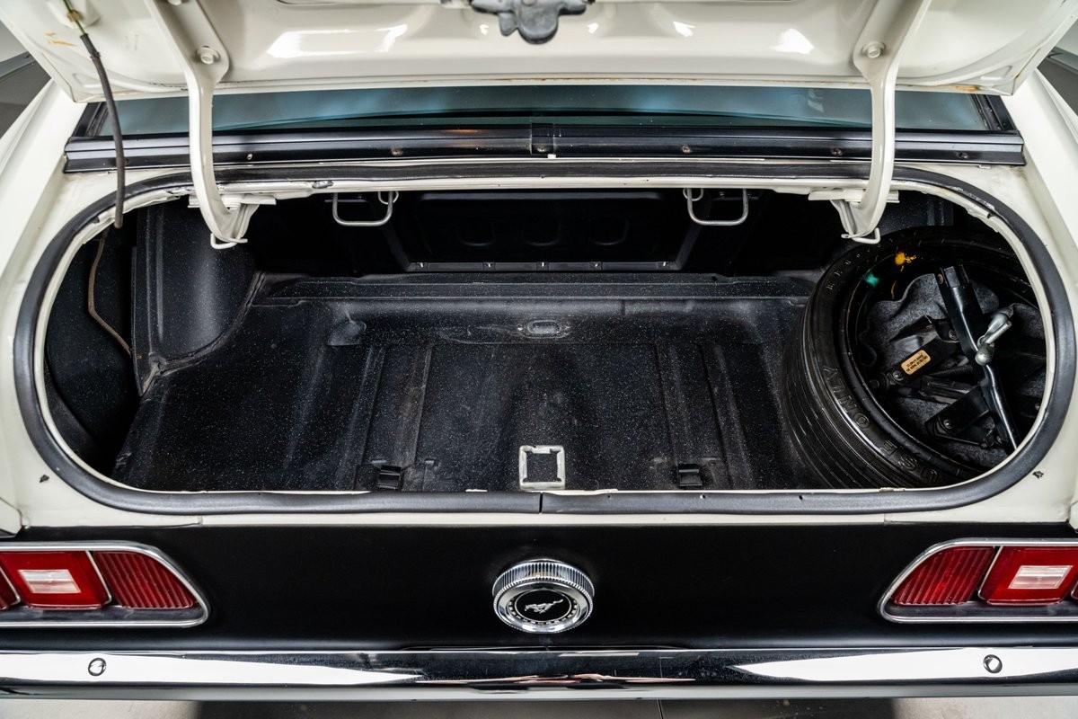 Ford-Mustang-1971-Coupe-39