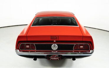 Ford-Mustang-1971-Fastback-12