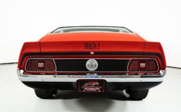 Ford-Mustang-1971-Fastback-13