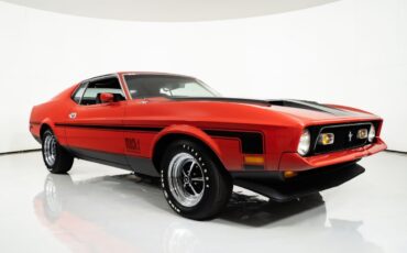 Ford-Mustang-1971-Fastback-17