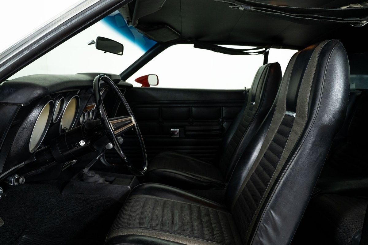 Ford-Mustang-1971-Fastback-22