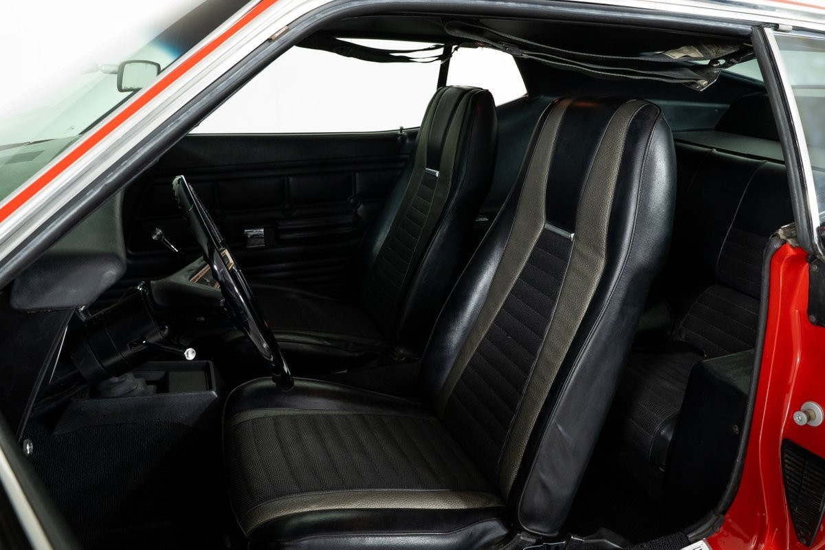 Ford-Mustang-1971-Fastback-23