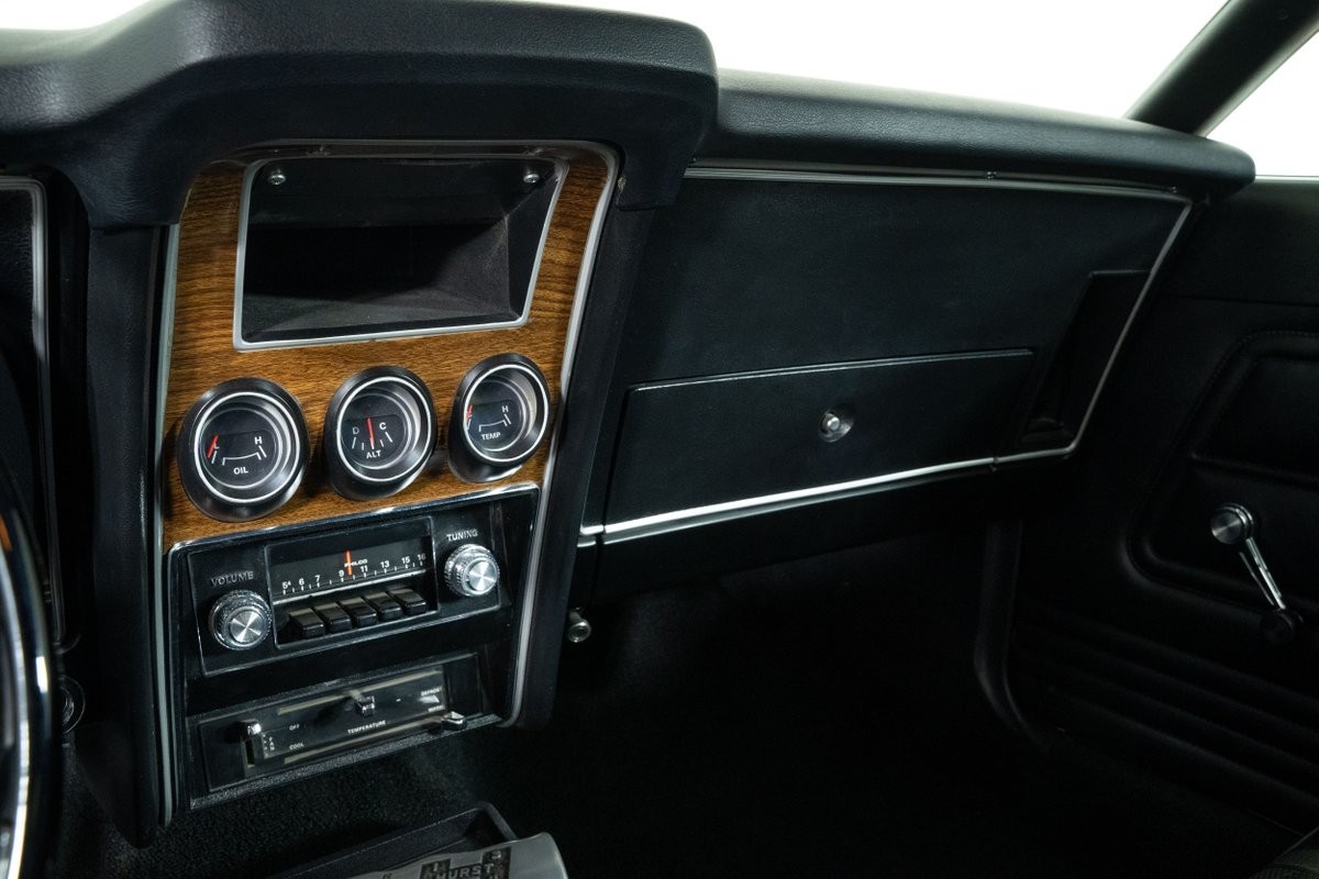 Ford-Mustang-1971-Fastback-31