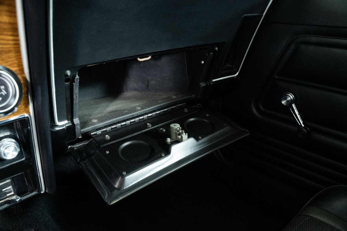 Ford-Mustang-1971-Fastback-37