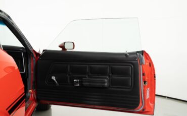 Ford-Mustang-1971-Fastback-38