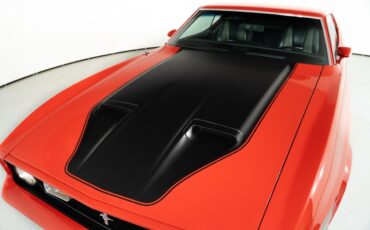 Ford-Mustang-1971-Fastback-4