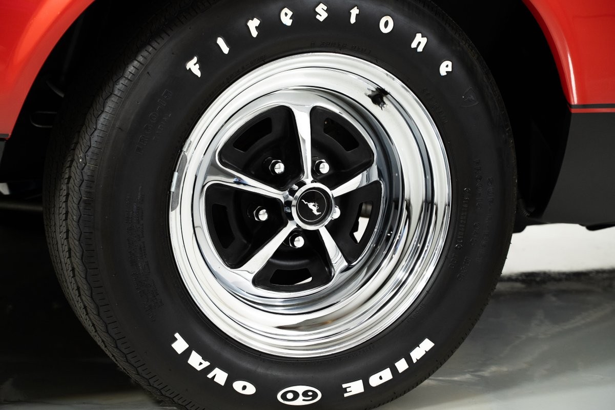 Ford-Mustang-1971-Fastback-8