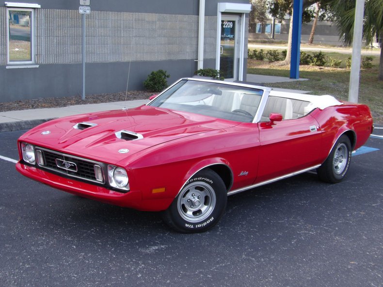 Ford-Mustang-1972-Red-White-2