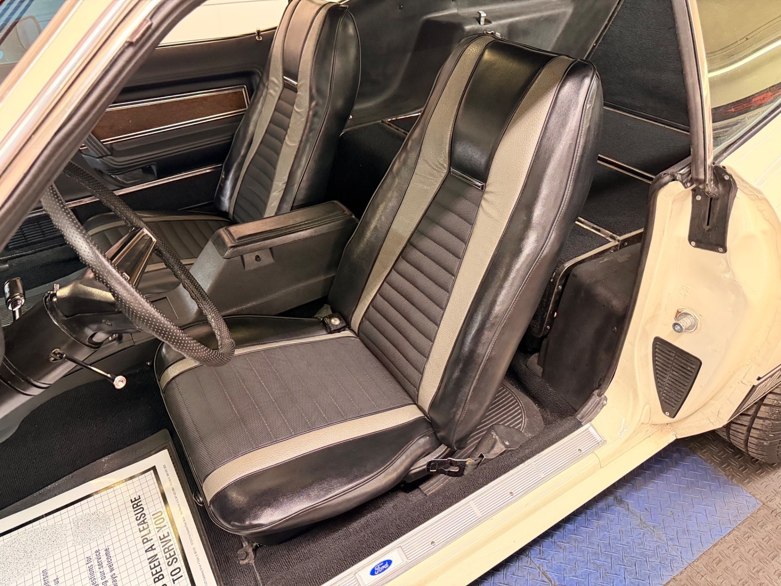 Ford-Mustang-1973-32