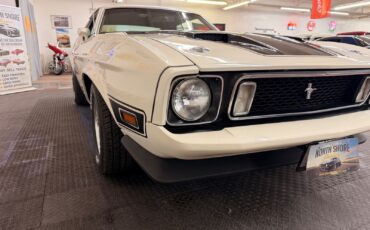 Ford-Mustang-1973-9