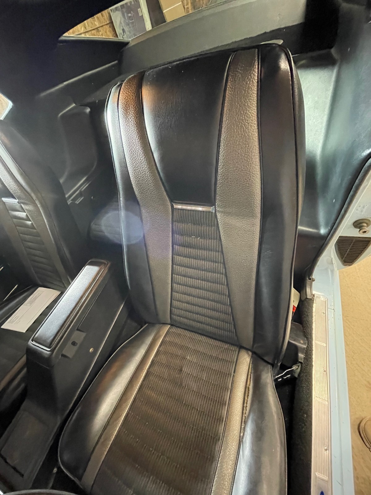 Ford-Mustang-1973-Fastback-21