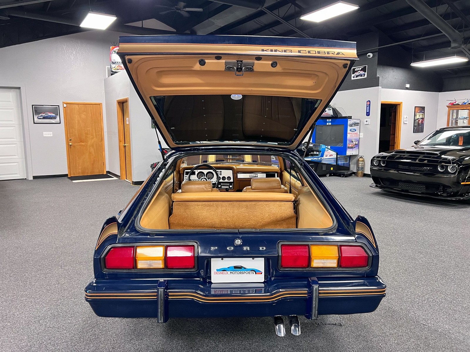 Ford-Mustang-1978-Coupe-11