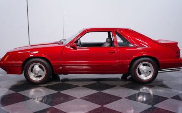 Ford-Mustang-1979-Hatchback-2