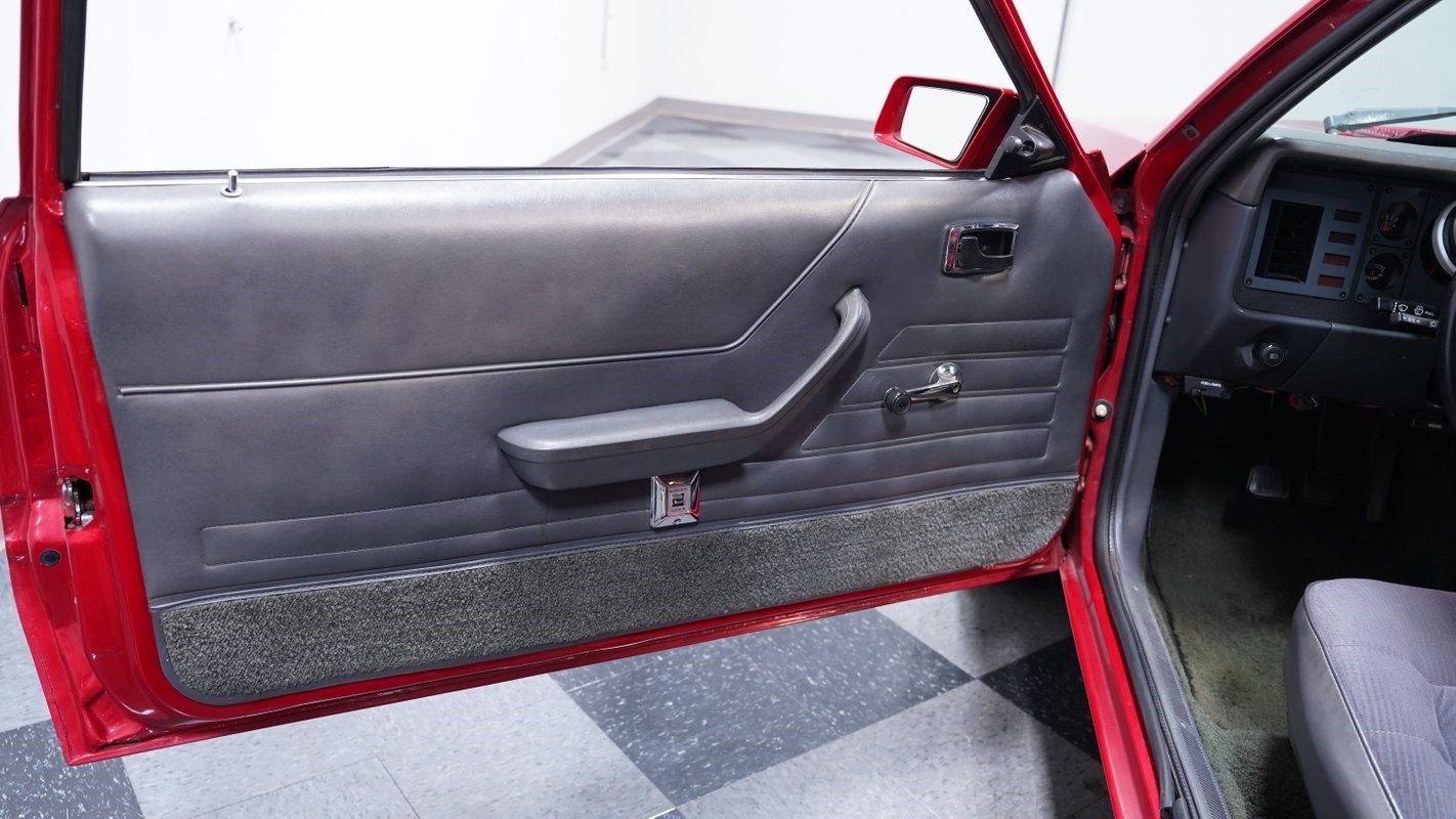 Ford-Mustang-1979-Hatchback-33