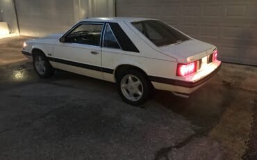 Ford-Mustang-1982-Hatchback-4