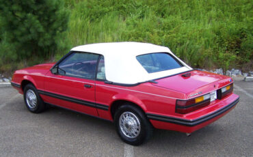 Ford-Mustang-1983-Convertible-1