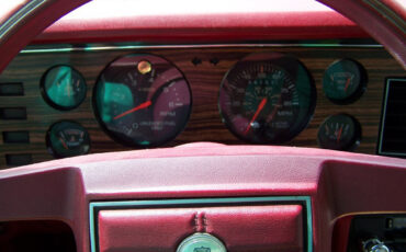 Ford-Mustang-1983-Convertible-12