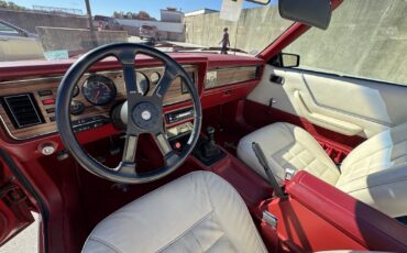 Ford-Mustang-1983-Convertible-13