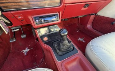 Ford-Mustang-1983-Convertible-16