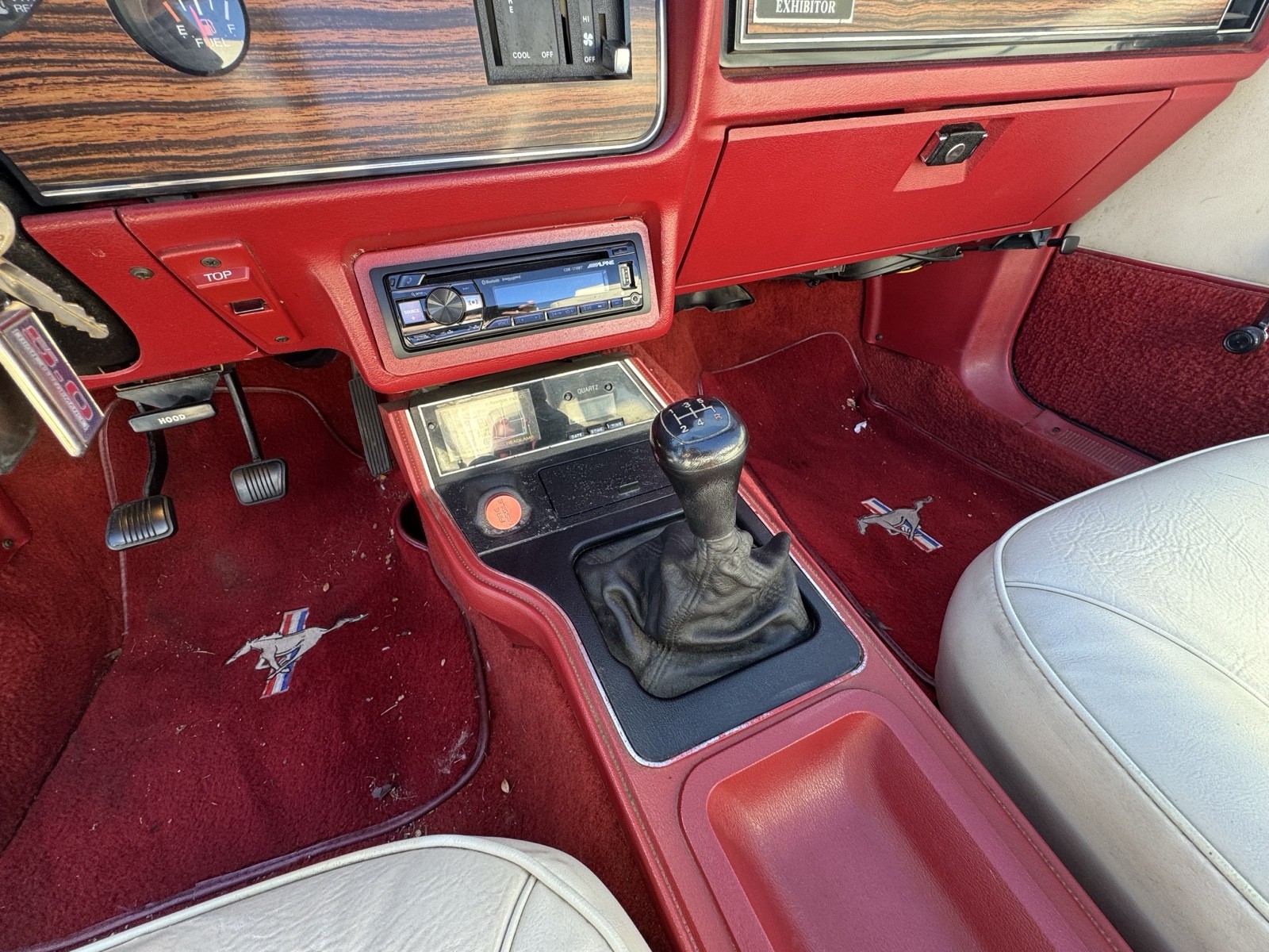 Ford-Mustang-1983-Convertible-16