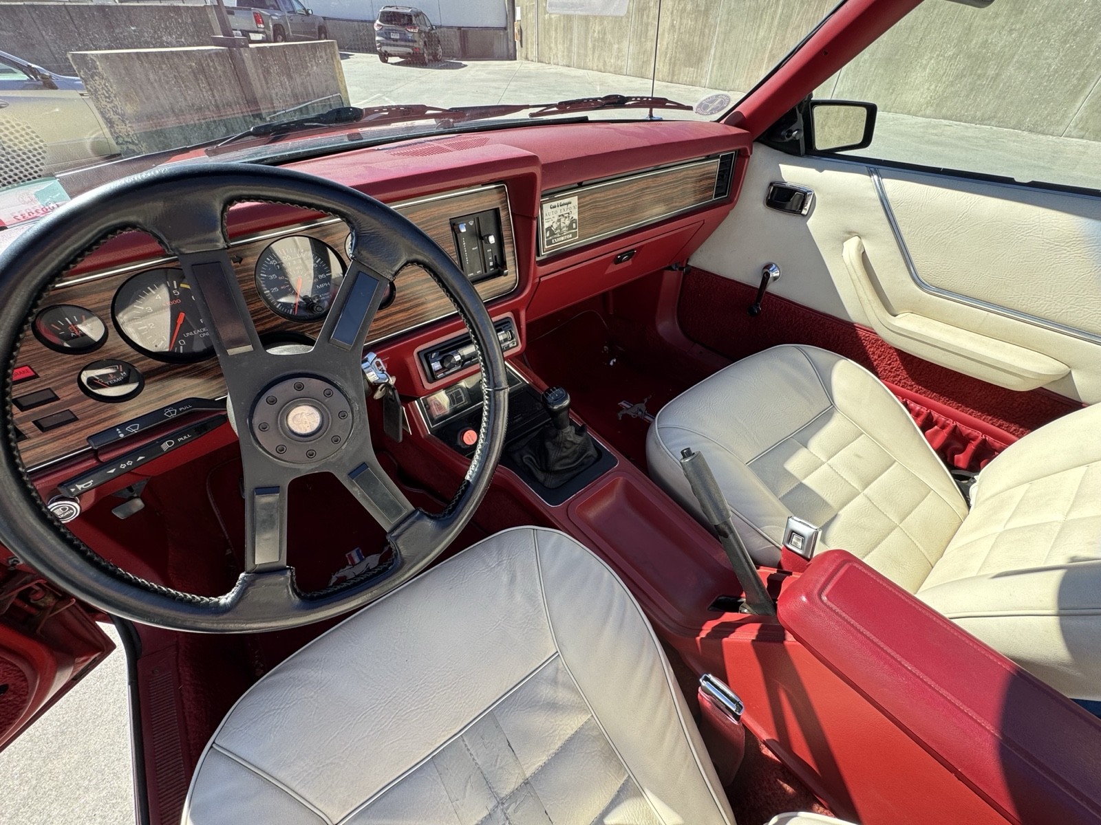 Ford-Mustang-1983-Convertible-17