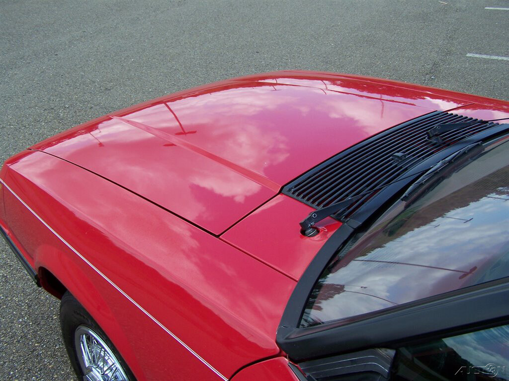 Ford-Mustang-1983-Convertible-18