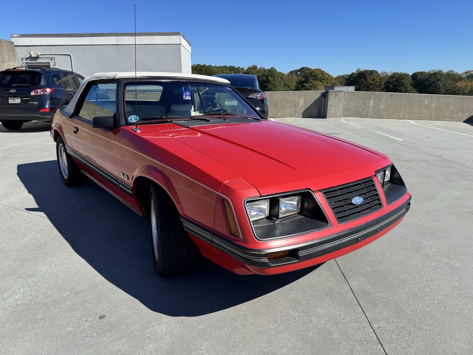 Ford-Mustang-1983-Convertible-5
