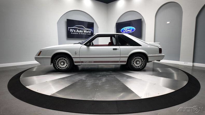 Ford-Mustang-1984-Hatchback-1