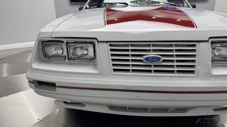 Ford-Mustang-1984-Hatchback-13