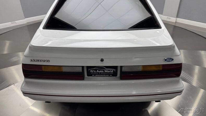 Ford-Mustang-1984-Hatchback-23