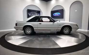 Ford-Mustang-1984-Hatchback-4