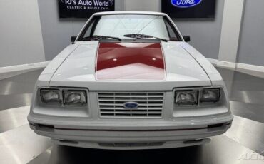 Ford-Mustang-1984-Hatchback-8