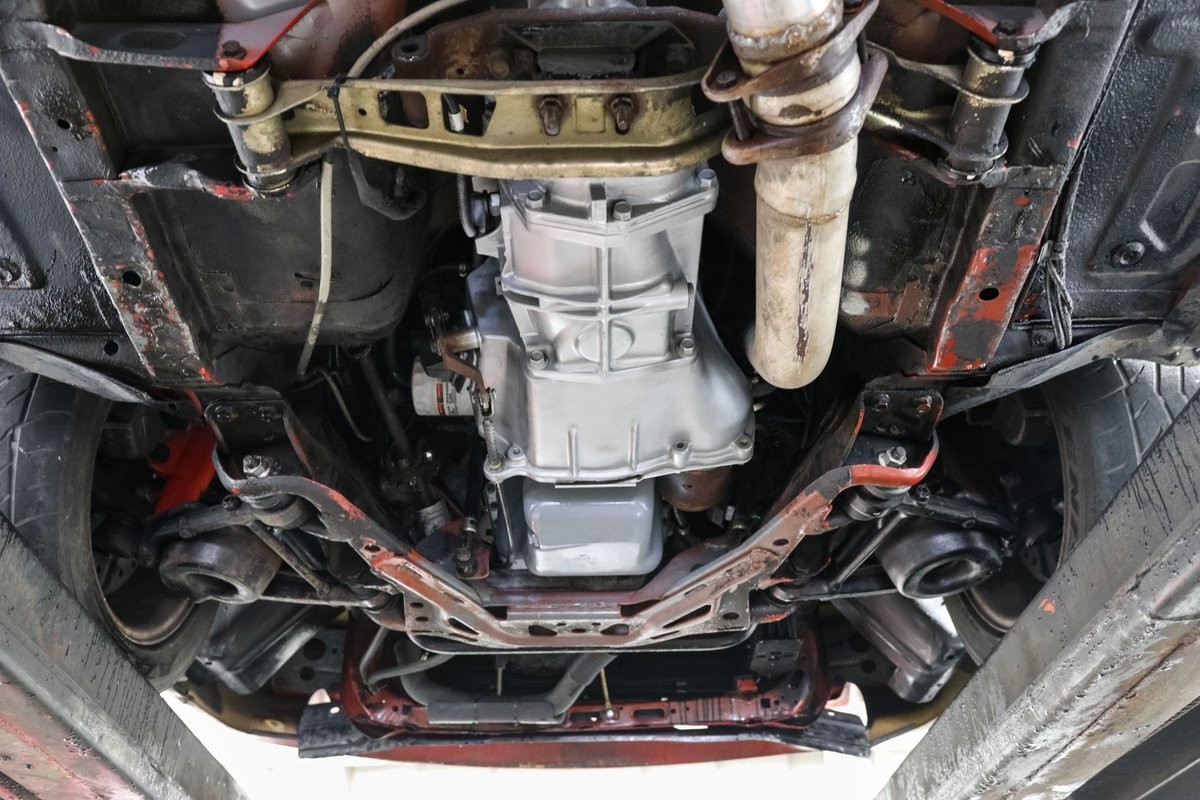 Ford-Mustang-1985-Hatchback-22