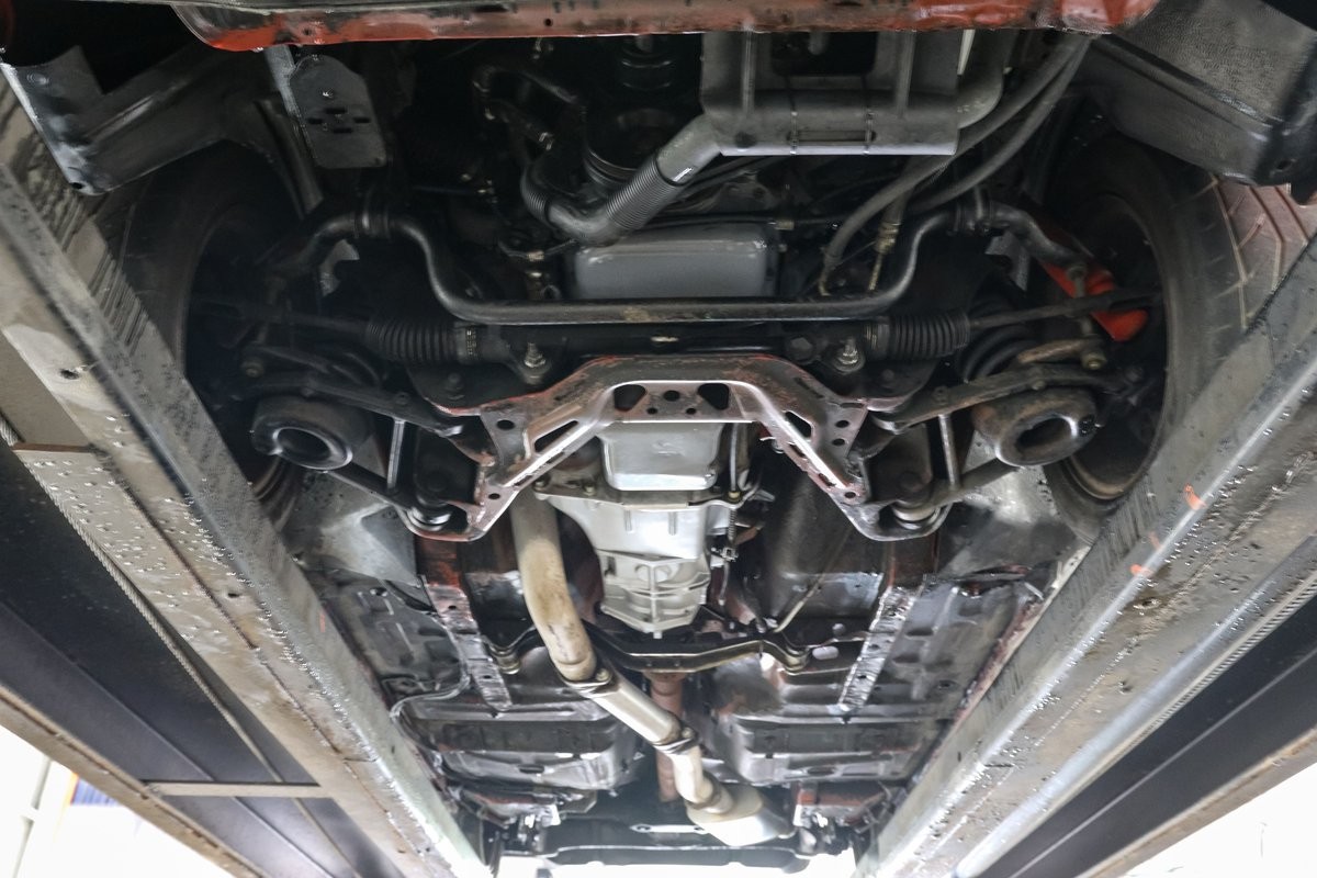 Ford-Mustang-1985-Hatchback-23