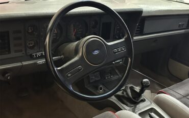 Ford-Mustang-1985-Pink-Gray-11