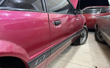 Ford-Mustang-1985-Pink-Gray-24