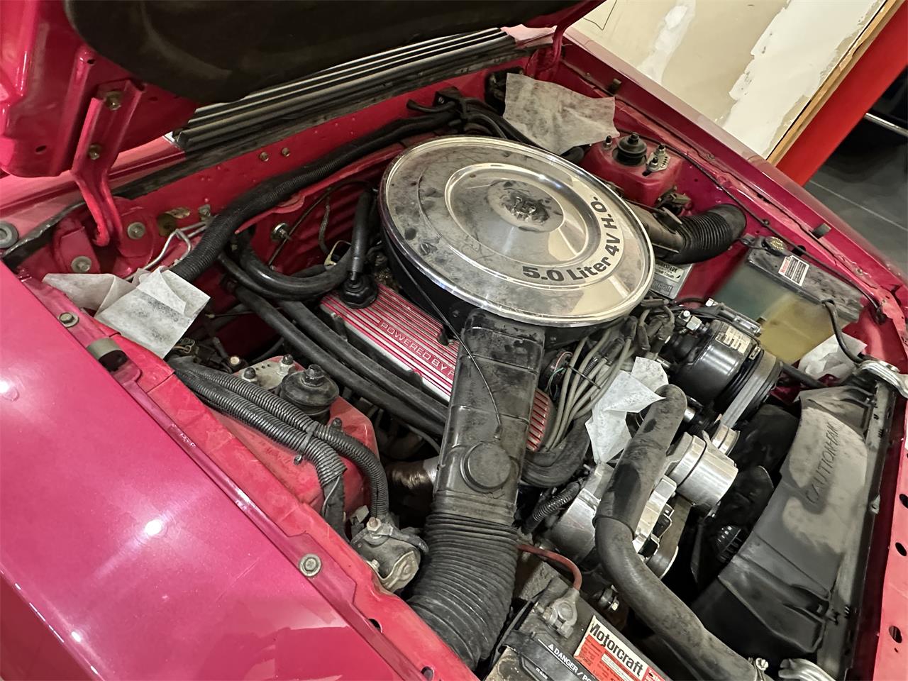 Ford-Mustang-1985-Pink-Gray-25