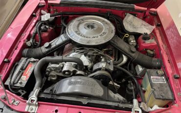 Ford-Mustang-1985-Pink-Gray