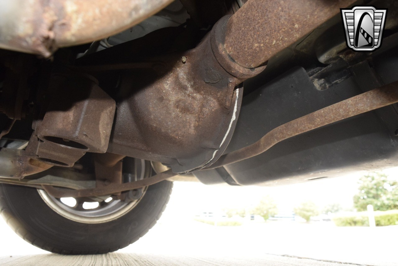 Ford-Mustang-1985-coupe-15