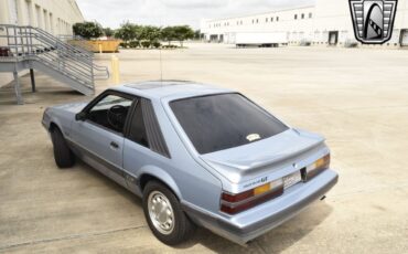 Ford-Mustang-1985-coupe-36