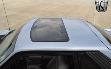 Ford-Mustang-1985-coupe-9