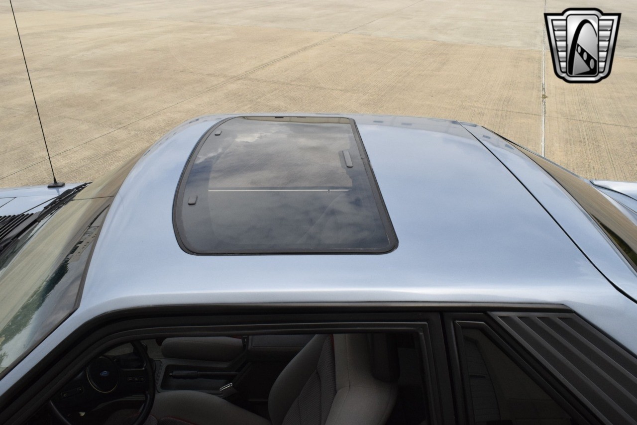 Ford-Mustang-1985-coupe-9