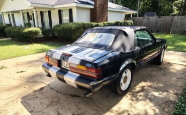 Ford-Mustang-1986-Convertible-7