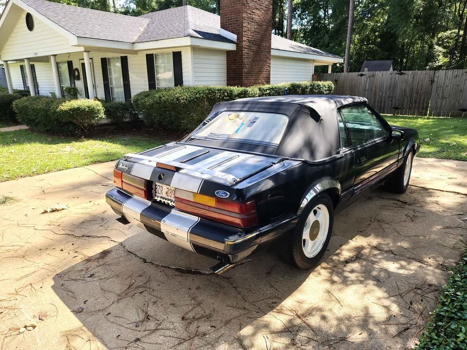 Ford-Mustang-1986-Convertible-7